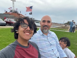 Luis Flores