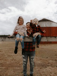 Dustin Hicks