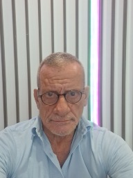 Christos  vouvounas 
