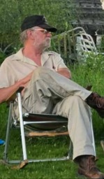 LOUIE Nicholson